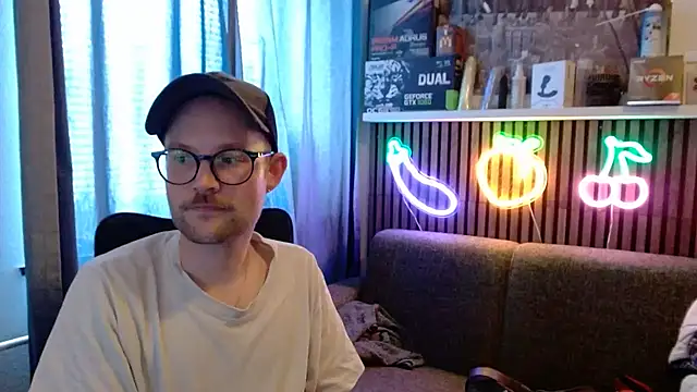 YourNaughtyLukas – webcam-show