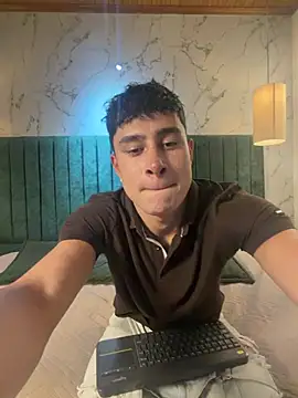 AustinJones_ Show Webcam