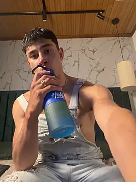 AustinJones_ Pertunjukan Webcam