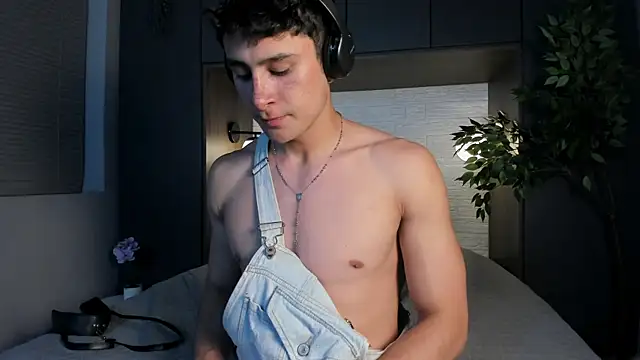 AustinJones_ Show Webcam