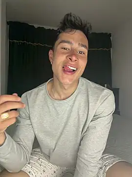 AustinJones_ Show Webcam