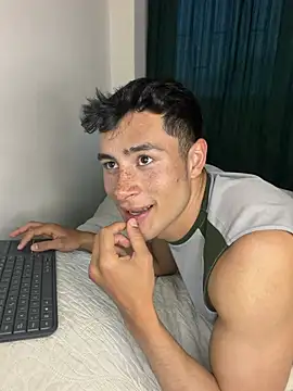 AustinJones_ Show Webcam
