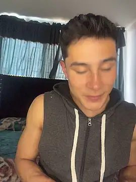 AustinJones_ Show in webcam