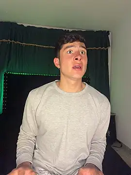 XXX chat uživo modela AustinJones_
