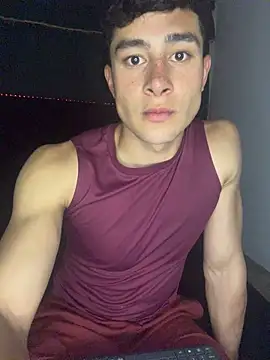 AustinJones_ Show in webcam