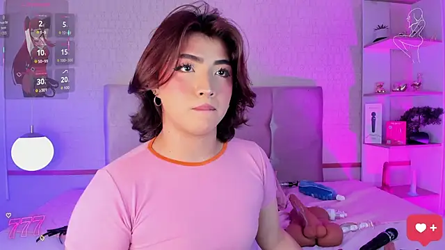 Creamy_Angelon Webbikameraesitys