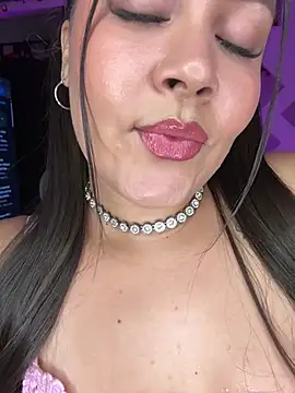 Bella-kim-'s Live XXX Chat