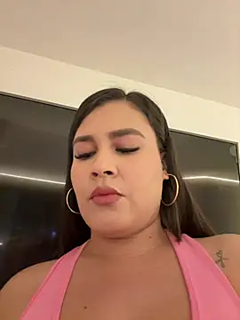 Bella-kim- Adlı Modelin Canlı XXX Sohbeti