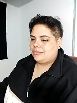 Bilik Sembang Langsung Hailey_Curvy