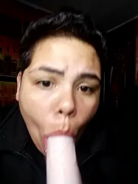 Hailey_Curvy Show in webcam