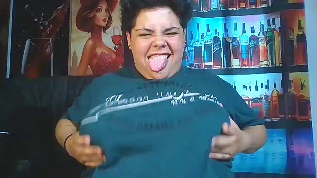 Hailey_Curvy's Webcam Show