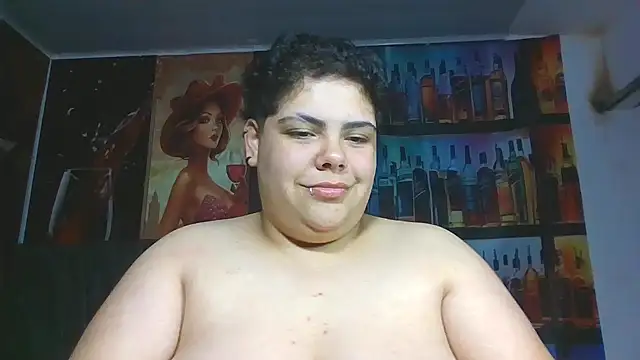 Hailey_Curvy Show in webcam