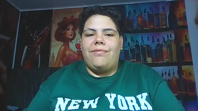 Show de Hailey_Curvy na webcam