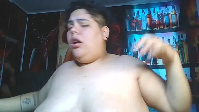 Hailey_Curvy Шоу с уебкамера