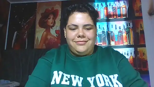 Hailey_Curvy: διαδικτυακό σόου στην κάμερα
