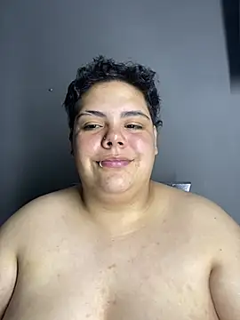 Hailey_Curvy Live Chatraum