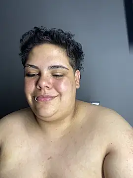 Hailey_Curvy 실시간 채팅방