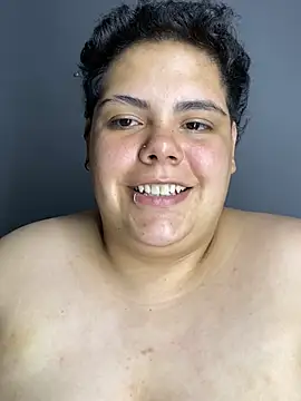 חדר צ'אט בשידור חי של Hailey_Curvy