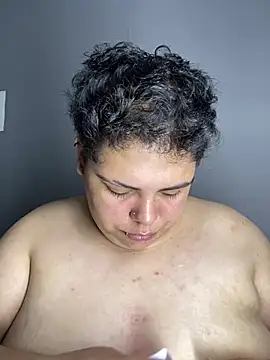 Hailey_Curvyn Live chat-huone