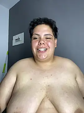 Hailey_Curvy Webcam-Show