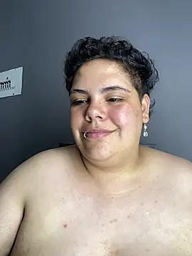 Hailey_Curvy 在線直播表演
