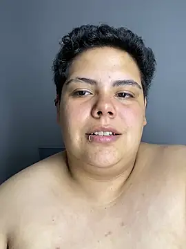 Hailey_Curvy webcam show