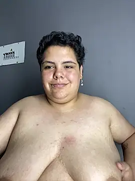 Hailey_Curvy's Live Chat Room