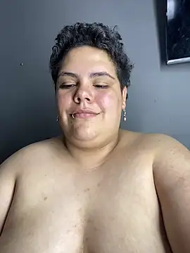 Hailey_Curvy Adlı Modelin Web Kamerası Şovu