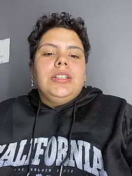Hailey_Curvy Live XXX-Chat