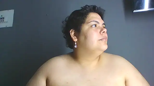 Hailey_Curvy Webcam-Show