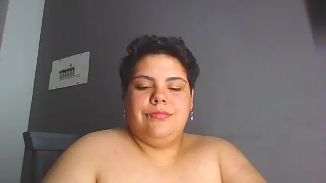 Hailey_Curvy Live XXX-chat