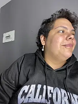 הופעת וובקאם של Hailey_Curvy