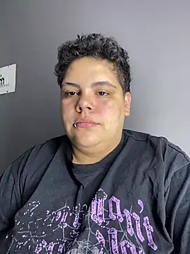 Hailey_Curvy Adlı Modelin Web Kamerası Şovu