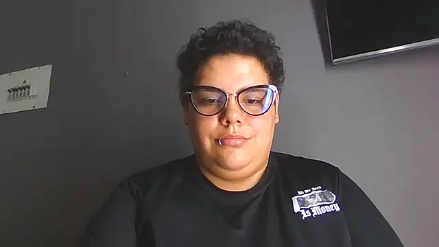 Hailey_Curvy Show Webcam