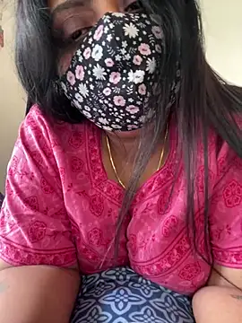 Hornyswati Show in webcam
