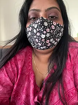 Hornyswati's Live XXX Chat