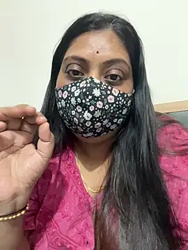 Hornyswati webcam show