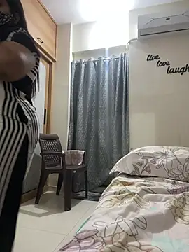 צ'אט XXX בשידור חי של Miss_Radhika1