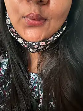 Miss_Radhika1 网络视讯表演