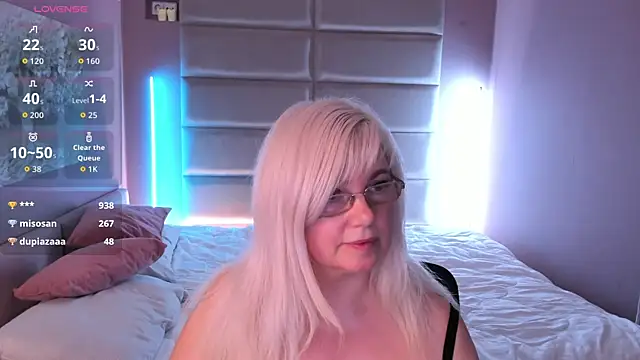 Hella_Fabel Adlı Modelin Canlı XXX Sohbeti
