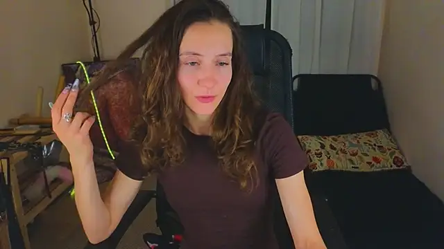 laracroftmansion Adlı Modelin Canlı XXX Sohbeti