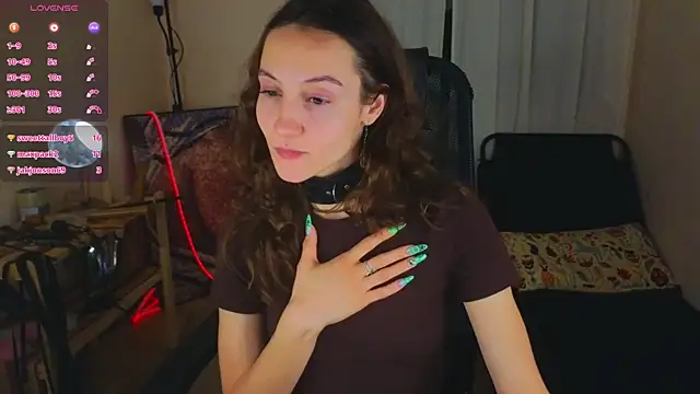 laracroftmansion's Live XXX Chat