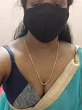 MrsNayoni77n Webbikameraesitys