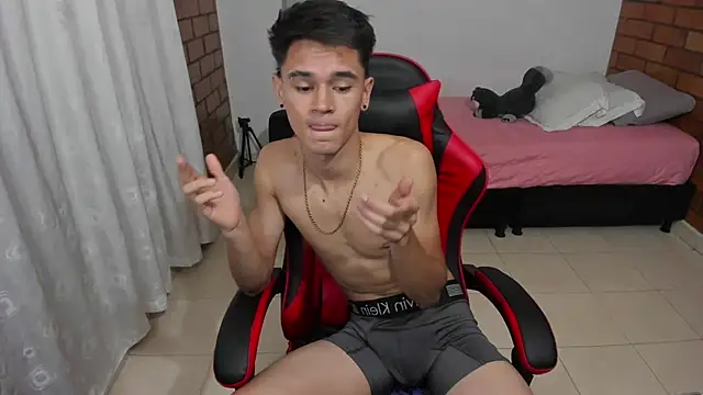 Aron_Boyy 网络视讯表演
