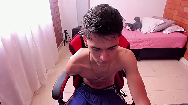 عرض كام Aron_Boyy