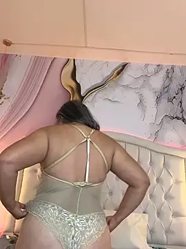 Lucy_Milf_474n Webbikameraesitys