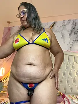 Lucy_Milf_474's Webcam Show