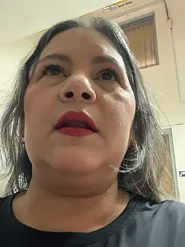 Lucy_Milf_474's Webcam Show