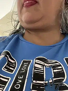 Show Webcam de Lucy_Milf_474