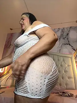 Show de Lucy_Milf_474 na webcam